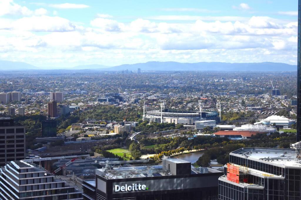 Apartment Cbd Skyline 2 Bedroom Melbourne