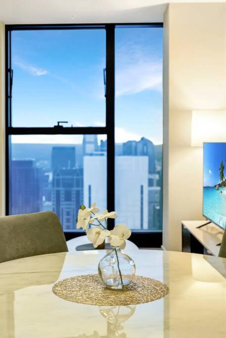 Apartment Cbd Skyline 2 Bedroom Melbourne
